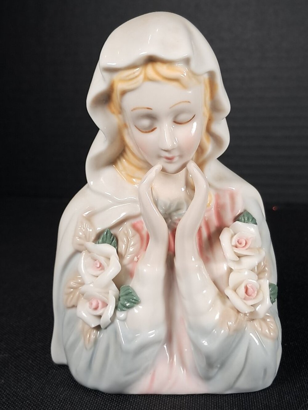Greenbrier International Porcelain Madonna Bust Depicting The Virgin Mary